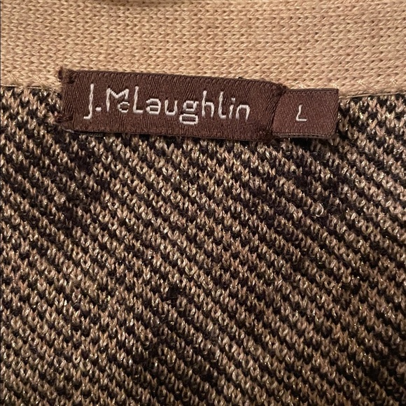 J. McLaughlin Large Cotton Blend Black Gold Diamond Patterned Cardigan w/ clasp - Picture 3 of 7